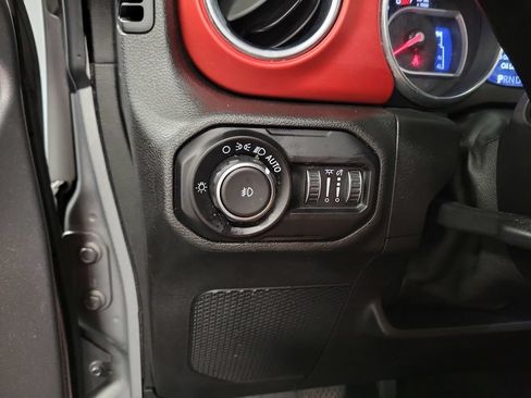 Used 2020 Jeep Wrangler Unlimited Rubicon AWD/4WD image 24