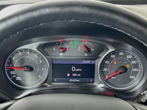 Used 2024 GMC Terrain SLT AWD/4WD image 12