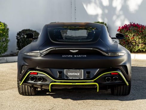 Used 2025 Aston Martin V8 Vantage Coupe image 8