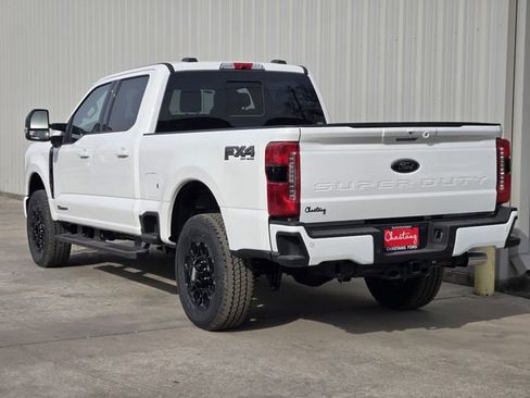 New 2026 Ford F250 Lariat w/ Black Appearance Package image 7