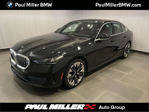 Used 2026 BMW 540i xDrive AWD/4WD image 1