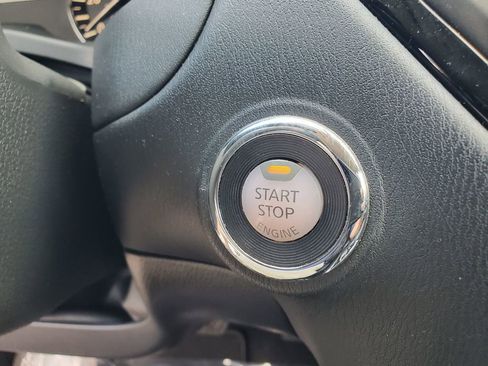 Used 2019 Nissan Pathfinder SV FWD image 26