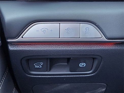 Used 2025 Genesis GV80 2.5T Prestige image 17