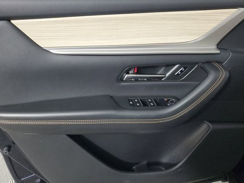 Certified 2025 MAZDA CX-90 Plug-In Hybrid w/ Preferred image 19