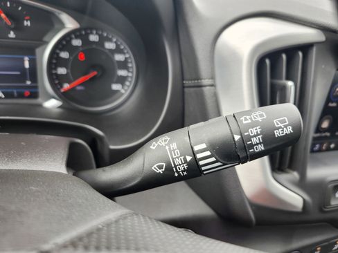 Used 2024 GMC Terrain SLE image 14