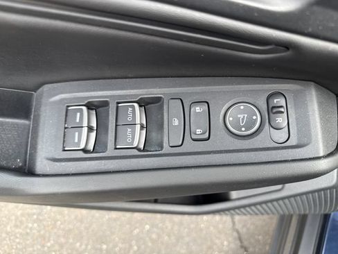 Used 2023 Honda Accord EX image 12
