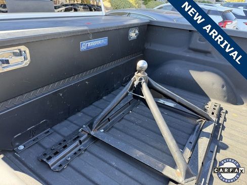 Used 2016 GMC Sierra 2500 SLT w/ Duramax Plus Package image 6