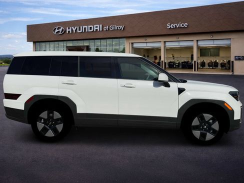 New 2026 Hyundai Santa Fe SE FWD image 9