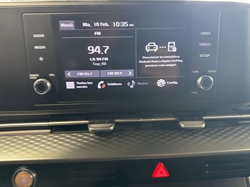 Used 2022 Kia Carnival LX image 38