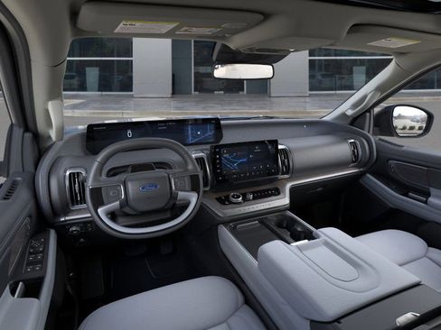 New 2025 Ford Expedition Max Platinum w/ Platinum Ultimate Package image 11