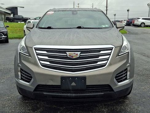 Used 2018 Cadillac XT5 Luxury w/ Driver Awareness Package FWD image 2
