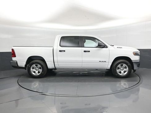 New 2026 RAM 1500 4x4 Crew Cab image 2