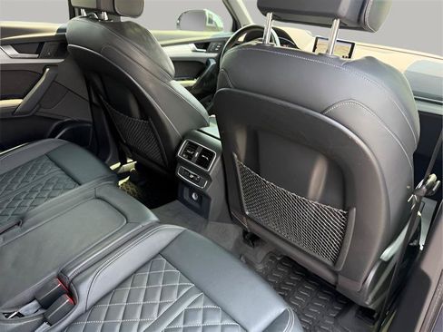 Used 2018 Audi SQ5 Premium Plus AWD/4WD image 39