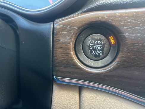 Used 2014 Jeep Grand Cherokee Limited image 22