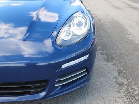 Used 2015 Porsche Panamera 4 image 41