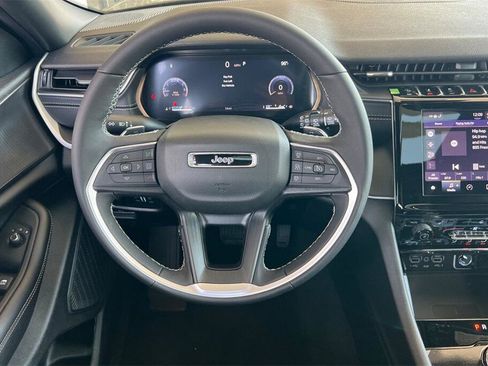 New 2025 Jeep Grand Cherokee L Laredo w/ Luxury Tech Group I image 14