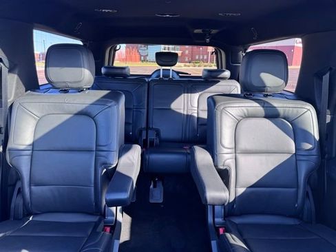 Used 2024 Lincoln Navigator L Reserve image 24