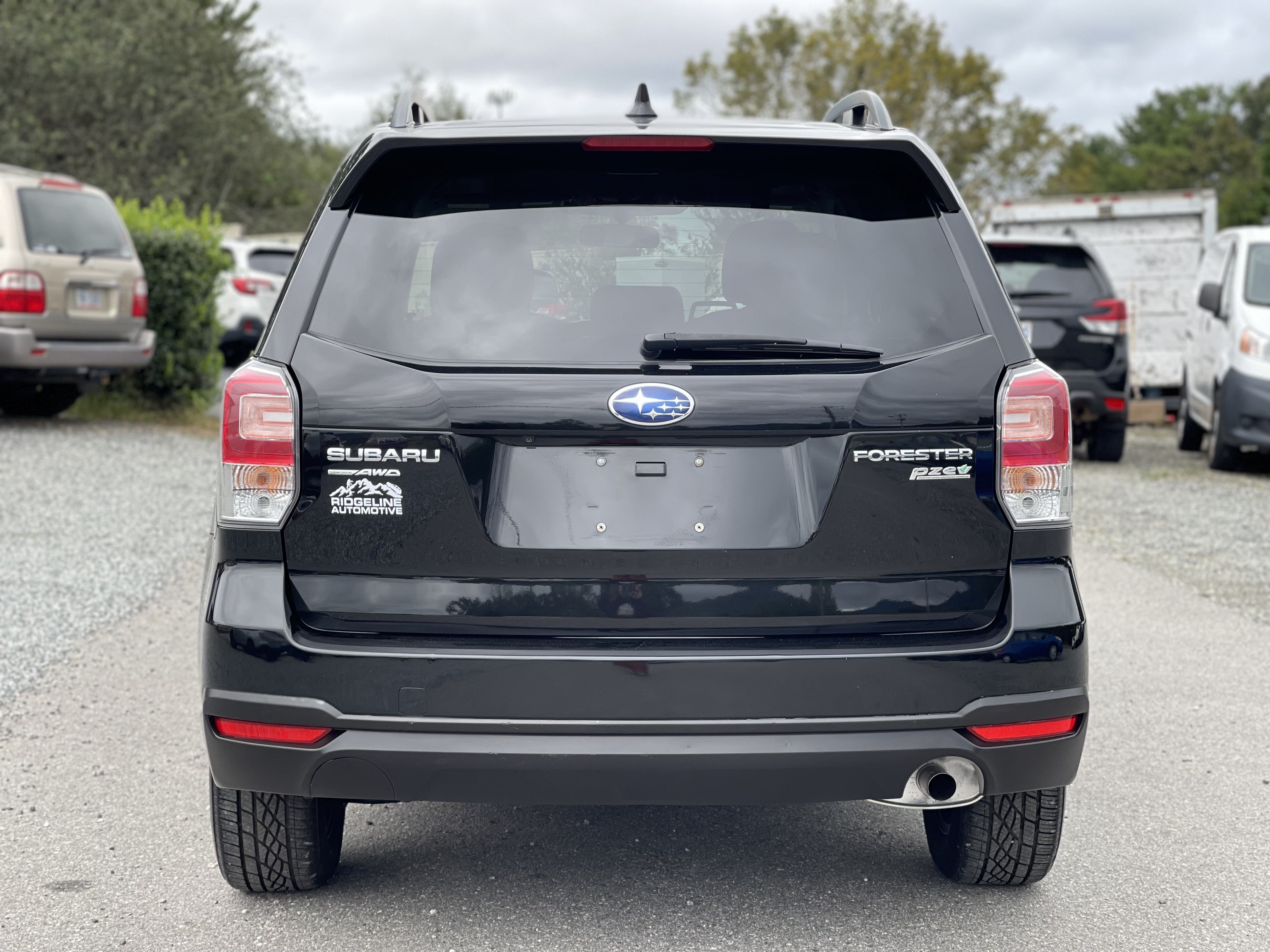 Used 2017 Subaru Forester 2.5i Premium w/ All-Weather Package AWD/4WD image 4