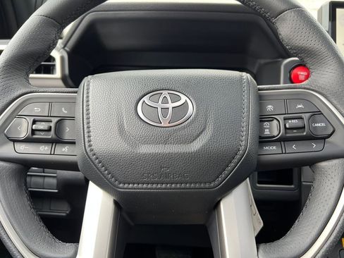 New 2026 Toyota 4Runner TRD Off-Road Premium AWD/4WD image 36