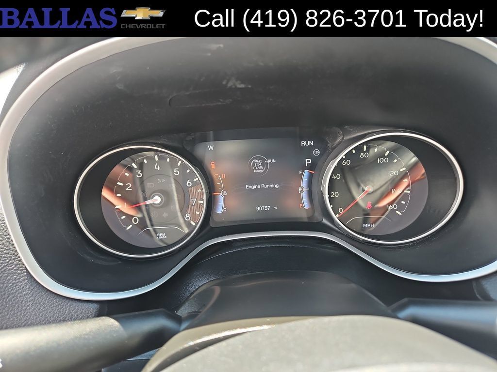 Used 2019 Jeep Compass Latitude FWD image 11