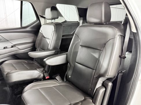 Used 2020 Chevrolet Traverse RS FWD image 18