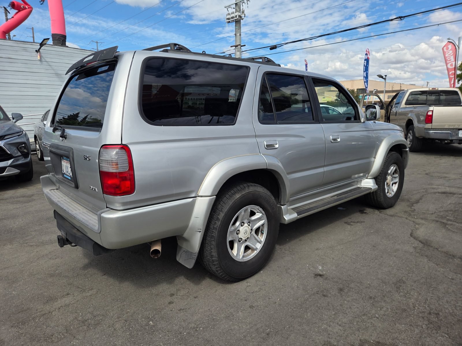 Used 2000 Toyota 4Runner SR5 w/ Upgrade Value Pkg 2 RWD image 4