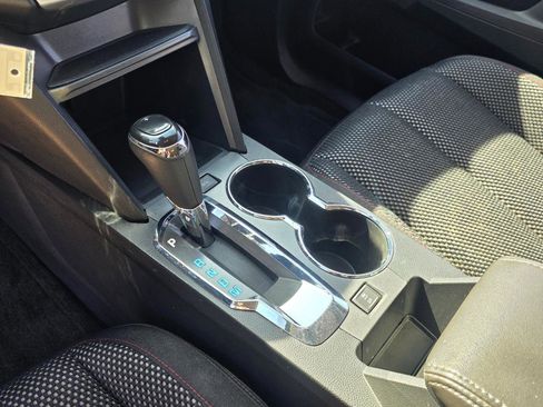 Used 2017 Chevrolet Equinox LT w/ Convenience Package image 7