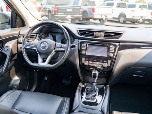Used 2018 Nissan Rogue Sport SL w/ SL Premium Package AWD/4WD image 24