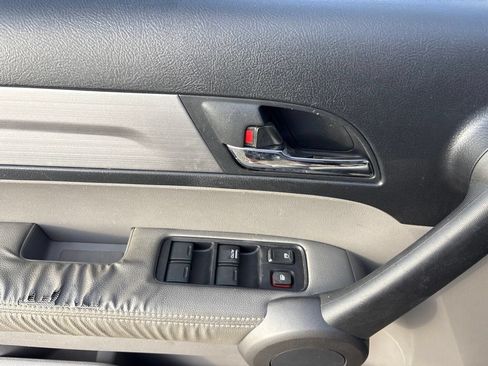 Used 2010 Honda CR-V EX-L image 17