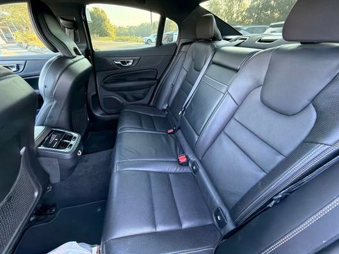 Used 2020 Volvo S60 T5 Inscription FWD image 18
