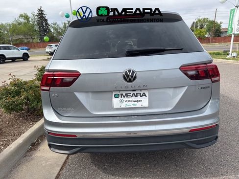 Used 2024 Volkswagen Tiguan SE w/ Panoramic Sunroof Package AWD/4WD image 6