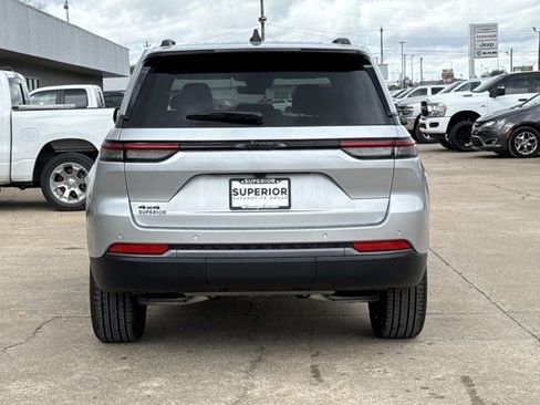 New 2026 Jeep Grand Cherokee Limited AWD/4WD image 4
