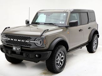 Used 2025 Ford Bronco Badlands video 2