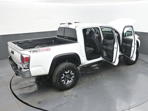Used 2023 Toyota Tacoma TRD Off-Road AWD/4WD image 45