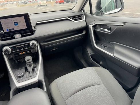 Certified 2025 Toyota RAV4 XLE image 18