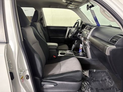 Used 2018 Toyota 4Runner SR5 image 34