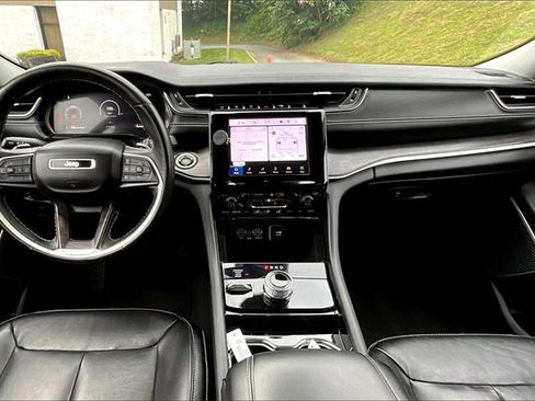 Used 2021 Jeep Grand Cherokee L Limited image 18