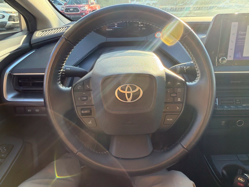 Used 2023 Toyota Prius LE FWD image 15