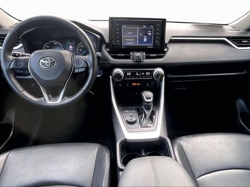 Certified 2022 Toyota RAV4 XLE Premium image 13