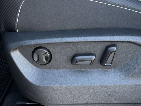 New 2026 Volkswagen Atlas Cross Sport SE FWD image 25
