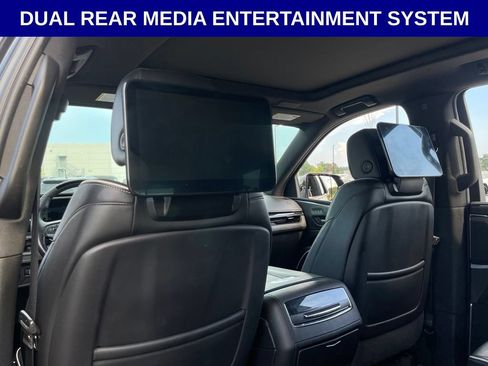 Used 2023 Cadillac Escalade Sport AWD/4WD image 3