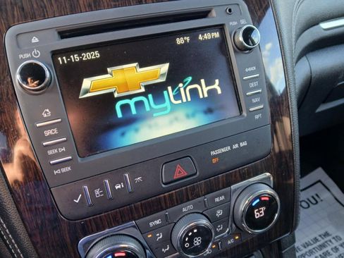 Used 2016 Chevrolet Traverse LT image 15