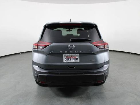 Certified 2024 Nissan Rogue SV FWD image 11
