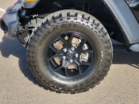 Used 2024 Jeep Wrangler Willys image 10