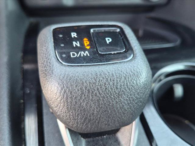 Used 2024 Nissan Rogue S AWD/4WD image 12