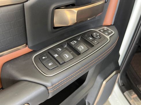 New 2023 RAM 3500 Limited image 35