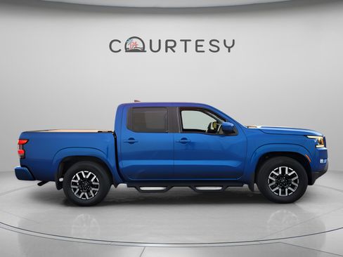 Used 2024 Nissan Frontier SL w/ Technology Package image 6