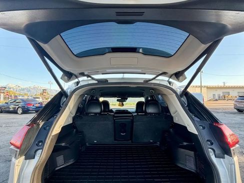 Used 2018 Nissan Rogue SL FWD image 20