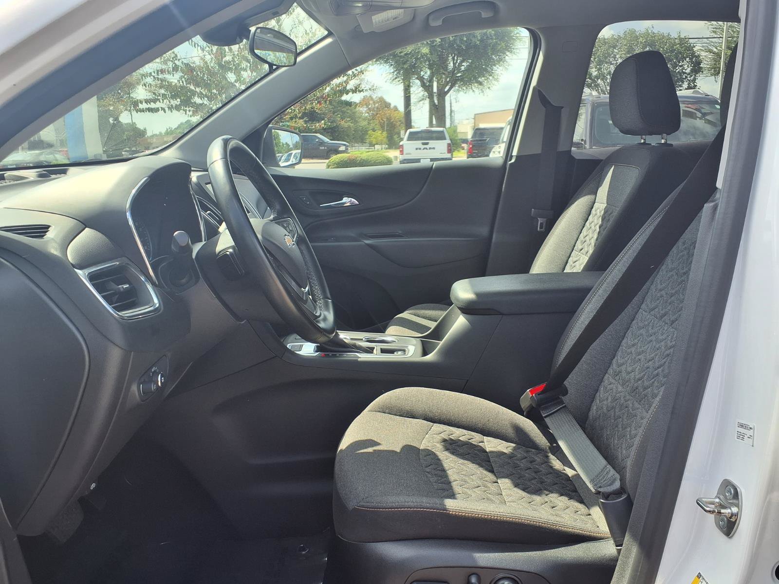 Used 2024 Chevrolet Equinox LT AWD/4WD image 17