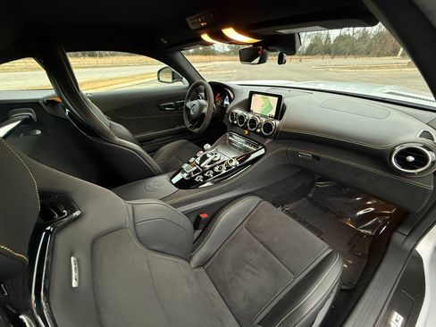 Used 2018 Mercedes-Benz AMG GT R image 25